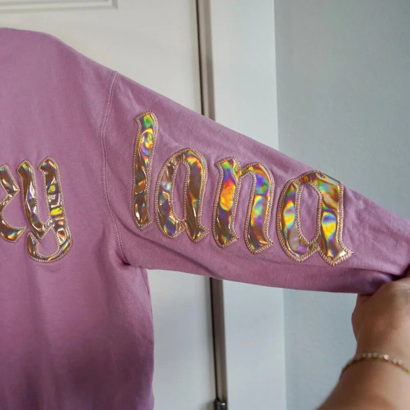 Disneyland Pink & Gold Iridescent Women’s Sweatshirt Size Medium - Picture 4 of 8